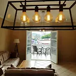 Mojo Modern Apartment 2